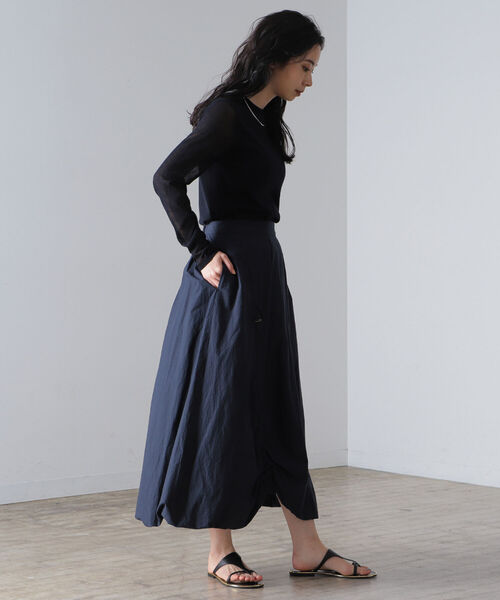 Demi-Luxe BEAMS（デミルクス ビームス）の「AK+1 / シアースリーブ クルーネックニット（ニット/セーター・レディース・ネイビー/オフホワイト/チャコールグレー・ONE SIZE）」の5枚目の写真