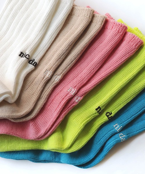 andme(アンドミー)の「エンブロイダリーロゴリブソックス(ソックス/靴下・レディース・ライム/ピンク/ホワイト/ベージュ/ブルー・23-25cm)」の11枚目の写真