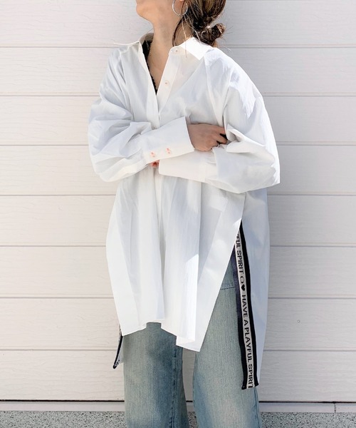 Q（キュー）の「スリットロゴオーバーシャツ（シャツ/ブラウス・レディース・アイボリー/オリーブ・MEDIUM）」の2枚目の写真