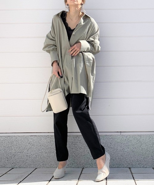 Q（キュー）の「スリットロゴオーバーシャツ（シャツ/ブラウス・レディース・アイボリー/オリーブ・MEDIUM）」の16枚目の写真