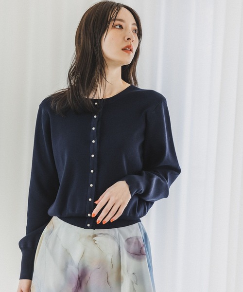 Andemiu(アンデミュウ)の「パールボタンクルーカーディガン187153(カーディガン/ボレロ・レディース・オレンジ/パープル/ネイビー・FREE)」の22枚目の写真