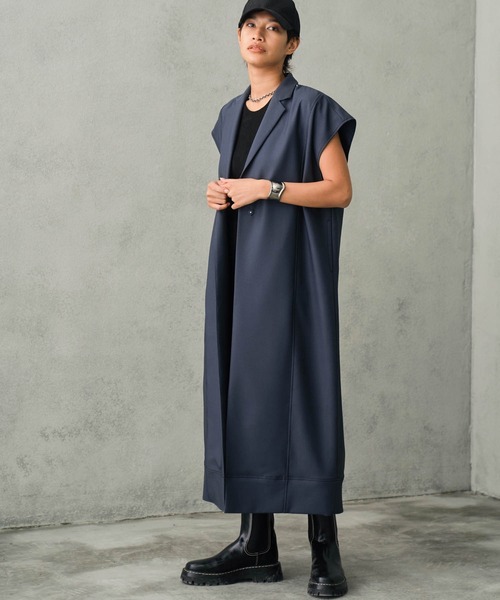 Maisones.(メゾネス)の「Muti-way Layered Trench Coat | Multi-way レイヤードトレンチ(トレンチコート・レディース・ネイビー/ベージュ・2/1)」の11枚目の写真