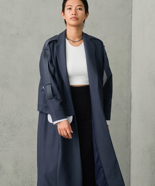 Maisones.(メゾネス)の「Muti-way Layered Trench Coat | Multi-way レイヤードトレンチ(トレンチコート・レディース・ネイビー/ベージュ・2/1)」の5枚目の写真