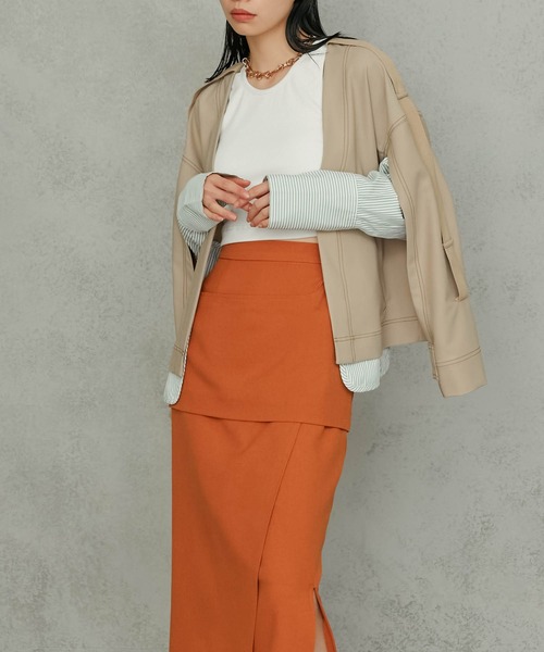 Maisones.(メゾネス)の「Muti-way Layered Trench Coat | Multi-way レイヤードトレンチ(トレンチコート・レディース・ネイビー/ベージュ・2/1)」の9枚目の写真