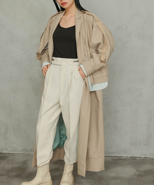 Maisones.(メゾネス)の「Muti-way Layered Trench Coat | Multi-way レイヤードトレンチ(トレンチコート・レディース・ネイビー/ベージュ・2/1)」の14枚目の写真