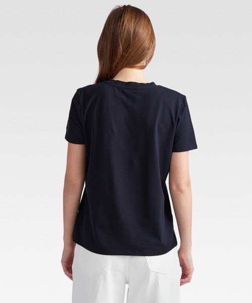 TOMMY HILFIGER(トミーヒルフィガー)の「【オンライン限定】ミニマルロゴTシャツ(Tシャツ/カットソー・レディース・アイボリー/ブルー/ネイビー/ライトグリーン・MEDIUM/SMALL/X-SMALL)」の17枚目の写真