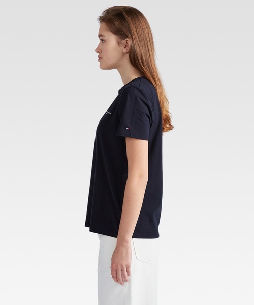TOMMY HILFIGER(トミーヒルフィガー)の「【オンライン限定】ミニマルロゴTシャツ(Tシャツ/カットソー・レディース・アイボリー/ブルー/ネイビー/ライトグリーン・MEDIUM/SMALL/X-SMALL)」の18枚目の写真