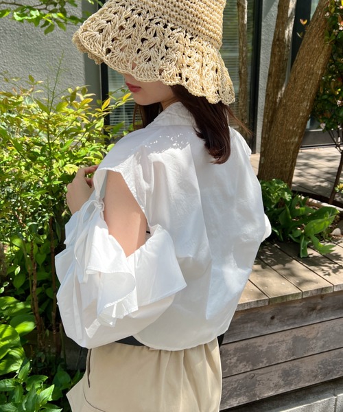 CLEA(クレア)の「ショルダーカットアウト クロップド丈ショートシャツブラウス(シャツ/ブラウス・レディース・ブラック/ホワイト・FREE)」の10枚目の写真