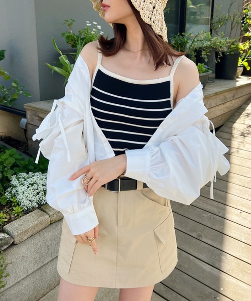 CLEA(クレア)の「ショルダーカットアウト クロップド丈ショートシャツブラウス(シャツ/ブラウス・レディース・ブラック/ホワイト・FREE)」の7枚目の写真