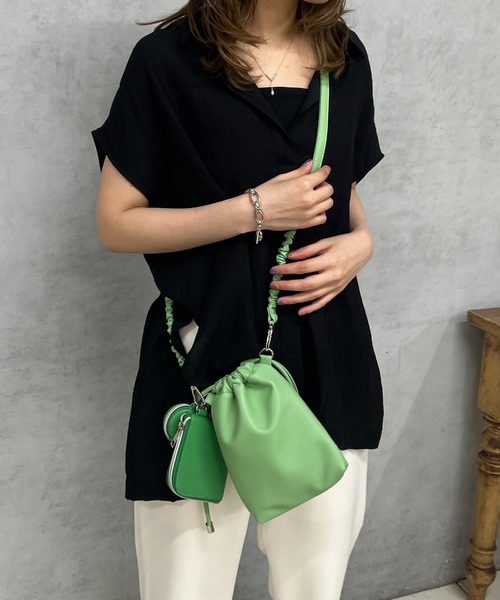 un dix cors（アンディコール）の「シワ加工スキッパーシャツ（シャツ/ブラウス・レディース・オフホワイト/ブラック/オレンジ・FREE）」の16枚目の写真