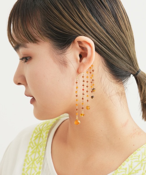 CIAOPANIC TYPY（チャオパニックティピー）の「【Aguni】カラービーズイヤーカフ（イヤーカフ・レディース・レッド・ONE SIZE）」の3枚目の写真