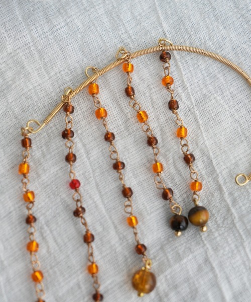 CIAOPANIC TYPY（チャオパニックティピー）の「【Aguni】カラービーズイヤーカフ（イヤーカフ・レディース・レッド・ONE SIZE）」の6枚目の写真