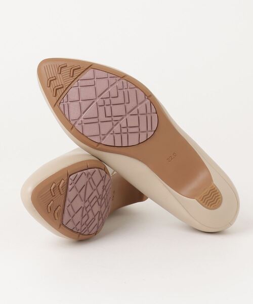 ふくらはぎスッキリ美脚を目指した約3cmヒールのパンプス（パンプス