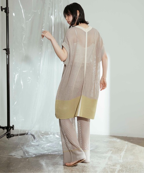 Eimee Law(エイミーロウ)の「メッシュミドル丈ニット(ニット/セーター・レディース・グレイッシュベージュ/ブラック・38)」の12枚目の写真