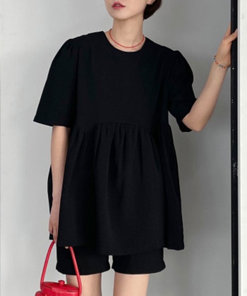 DAY CLOSET（デイ クローゼット）の「レディース ウエスト切替ペプラムトップス+ショートパンツセットアップ 上下2点セット（その他トップス・レディース・ブラック/アイボリー・M）」の5枚目の写真