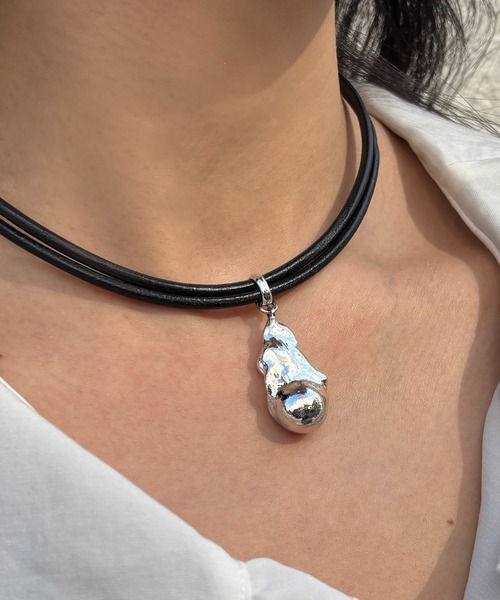 LAPUIS（ラピュイ）の「LAPUIS(ラピュイ)Oyster Leather Choker（チョーカー・レディース・シルバー・FREE）」の11枚目の写真