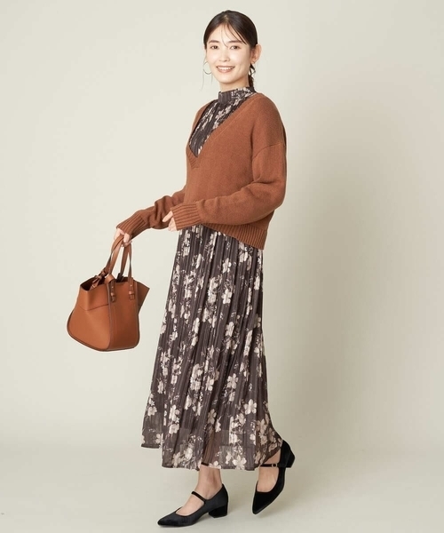 a.v.v(アーヴェヴェ)の「メリージェーンパンプス(パンプス・レディース・ブラック/チャコールグレー・22.5/24.5/23.5)」の11枚目の写真