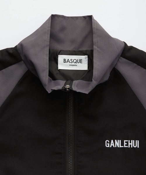 BASQUE magenta（バスクマゼンタ）の「ビッグシルエット切替