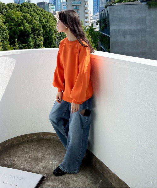 feepur（フェピュール）の「【ハンドウォッシャブル】スウェットライクスムースニット（ニット/セーター・レディース・レッド/ブラック/オフホワイト/オレンジ/ブルー・MEDIUM）」の6枚目の写真