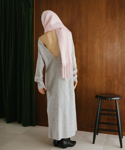 HANNE（アン）の「ディーブVネック2WAYニットワンピース（ワンピース・レディース・グレー/ブラック/ブラウン・FREE）」の16枚目の写真