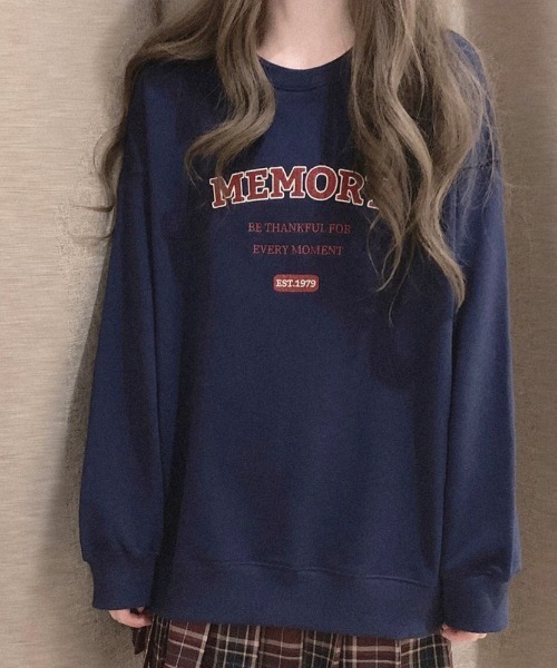 SHEENA（シーナ）の「MEMORYロゴオーバーサイズトレーナー（スウェット・レディース・ライトグレー/ネイビー・M）」の11枚目の写真