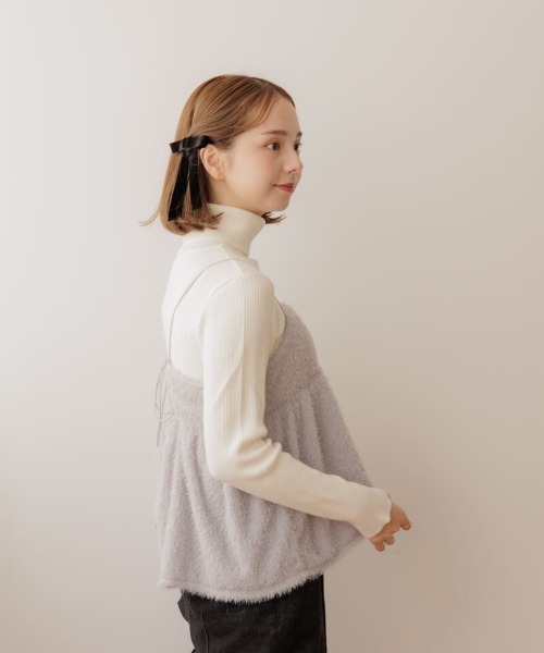 flower（フラワー）の「スパークルフェザービスチェ（キャミソール・レディース・ブラック/グレー・FREE）」の6枚目の写真