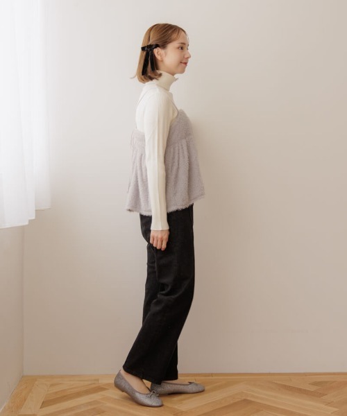 flower（フラワー）の「スパークルフェザービスチェ（キャミソール・レディース・ブラック/グレー・FREE）」の4枚目の写真