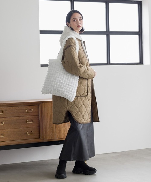 LAKOLE（ラコレ）の「ポコポコトートバッグ / 980171（トートバッグ・レディース・ブラック/ホワイト/ライトグリーン・FREE）」の7枚目の写真