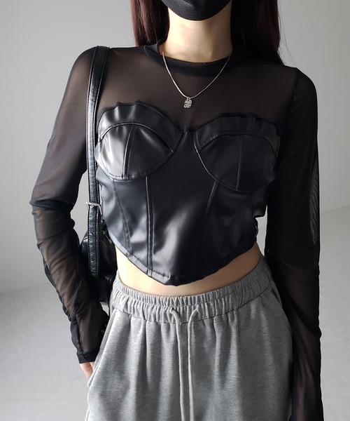 me+em select（ミームセレクト）の「【 ３color 】フェイクレザービスチェドッキングシースルートップス（Tシャツ/カットソー・レディース・カーキ/シルバー/ブラック・FREE）」の16枚目の写真