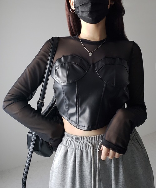 me+em select（ミームセレクト）の「【 ３color 】フェイクレザービスチェドッキングシースルートップス（Tシャツ/カットソー・レディース・カーキ/シルバー/ブラック・FREE）」の6枚目の写真