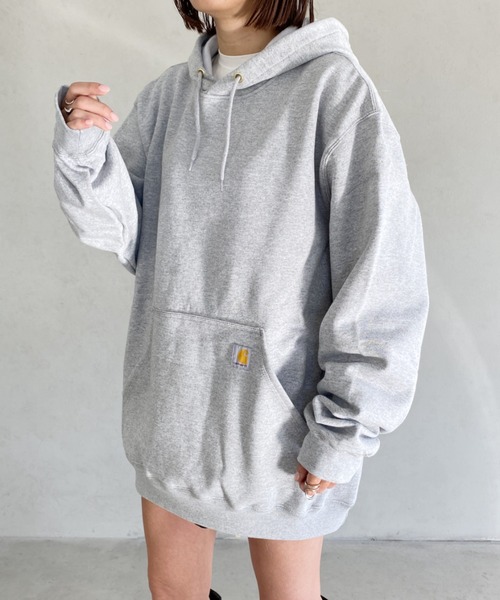 Carhartt（カーハート）の「【Carhartt/カーハート】Loose Fit Midweight Hoodie Sweatshirt 裏起毛 ワンポイント パーカー/ユニセックス（パーカー・レディース・ブラック/ネイビー/チャコールグレー/グレー・M/XL/L）」の3枚目の写真