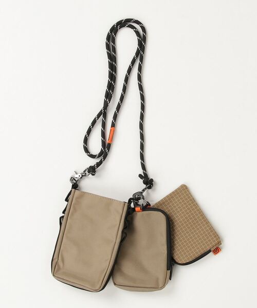 UNIVERSAL OVERALL(ユニバーサルオーバーオール)の「UNIVERSAL OVERALL / MULTI SEIL SHOULDER / UVO-148(ショルダーバッグ・メンズ・ベージュ/ネイビー/ブラック/グリーン/グレー・ONESIZE)」の6枚目の写真