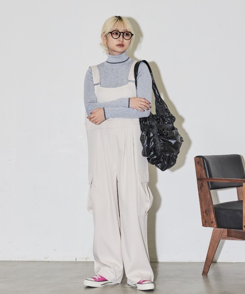 MERLOT（メルロー）の「メタリックラウンドバッグ（ショルダーバッグ・レディース・ホワイト/ブラック/シルバー・FREE）」の11枚目の写真