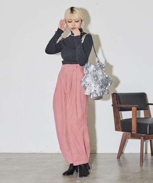 MERLOT（メルロー）の「メタリックラウンドバッグ（ショルダーバッグ・レディース・ホワイト/ブラック/シルバー・FREE）」の14枚目の写真