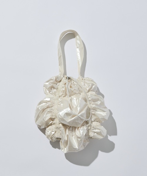 MERLOT（メルロー）の「メタリックラウンドバッグ（ショルダーバッグ・レディース・ホワイト/ブラック/シルバー・FREE）」の19枚目の写真