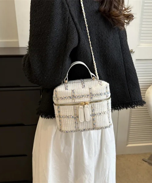 H.TOKYO（エイチトウキョウ）の「ツイード 2WAYバニティバッグ（ハンドバッグ・レディース・ホワイト/ブラック・FREE）」の3枚目の写真