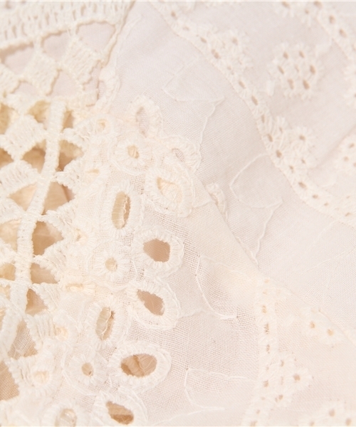 Chico（チコ）の「【who's who Chico】総レースフリンジ付きプルオーバー（シャツ/ブラウス・レディース・アイボリー/カーキ/ブラック/ホワイト・FREE）」の18枚目の写真