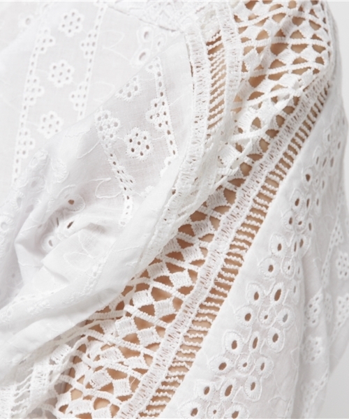 Chico（チコ）の「【who's who Chico】総レースフリンジ付きプルオーバー（シャツ/ブラウス・レディース・アイボリー/カーキ/ブラック/ホワイト・FREE）」の8枚目の写真