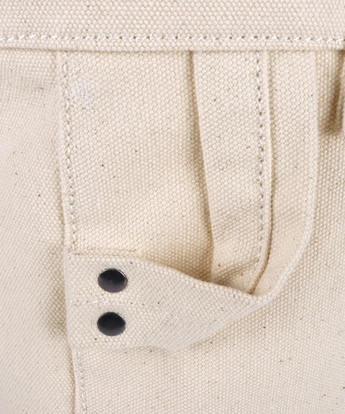 UNIVERSAL OVERALL（ユニバーサルオーバーオール）の「UNIVERSAL OVERALL SOLID COLOR NEWSPAPER BAG（ショルダーバッグ・メンズ・ブラック/ホワイト・FREE）」の9枚目の写真