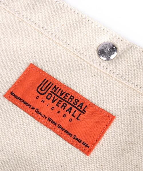 UNIVERSAL OVERALL（ユニバーサルオーバーオール）の「UNIVERSAL OVERALL SOLID COLOR NEWSPAPER BAG（ショルダーバッグ・メンズ・ブラック/ホワイト・FREE）」の3枚目の写真