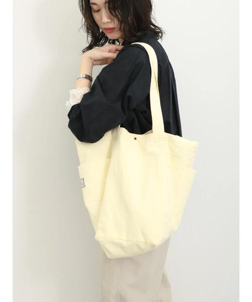 Samansa Mos2 blue（サマンサモスモスブルー）の「2wayトートバッグ（ハンドバッグ・レディース・イエロー/ブラック/キナリ・F）」の18枚目の写真