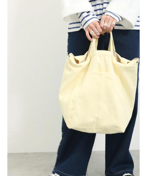 Samansa Mos2 blue（サマンサモスモスブルー）の「2wayトートバッグ（ハンドバッグ・レディース・イエロー/ブラック/キナリ・F）」の22枚目の写真