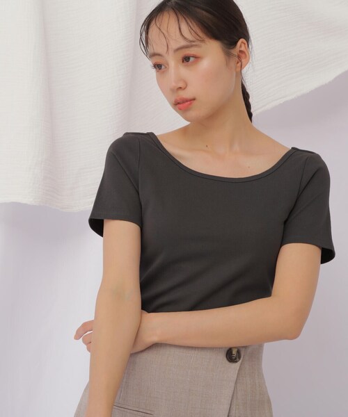 JILL by JILL STUART（ジルバイジルスチュアート）の「◇《JILL by BASIC》カップ付きTシャツ（Tシャツ/カットソー・レディース・ベージュ/ホワイト/グレー系その他・FREE）」の4枚目の写真