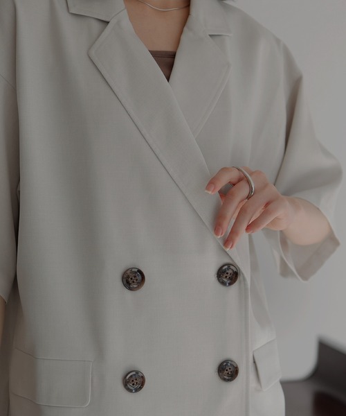 LIAN（リアン）の「ハーフスリーブテーラージャケット（テーラードジャケット・レディース・チャコールグレー/アイボリー/ベージュ/ブラック・FREE）」の5枚目の写真