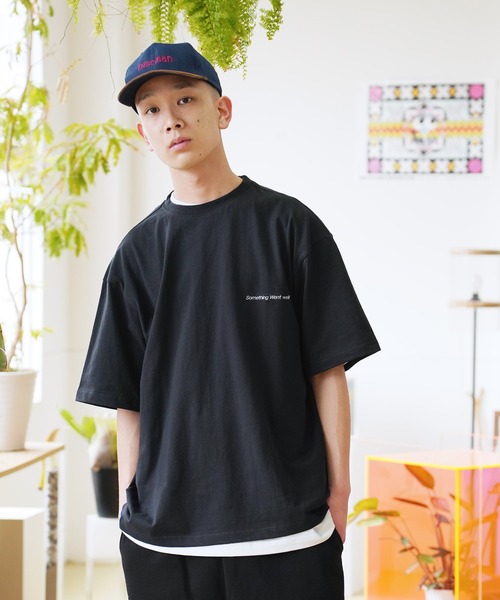 Lulu ＆ Arnie（るるあんどあーにー）の「Public Object / パブリック オブジェクト SS EMBROIDERY TEE SWW #1 半袖 刺繍 Tシャツ（Tシャツ/カットソー・メンズ・ホワイト/ブラック・LARGE/MEDIUM）」の10枚目の写真