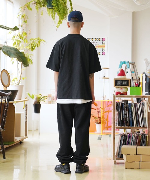 Lulu ＆ Arnie（るるあんどあーにー）の「Public Object / パブリック オブジェクト SS EMBROIDERY TEE SWW #1 半袖 刺繍 Tシャツ（Tシャツ/カットソー・メンズ・ホワイト/ブラック・LARGE/MEDIUM）」の16枚目の写真