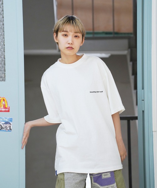 Lulu ＆ Arnie（るるあんどあーにー）の「Public Object / パブリック オブジェクト SS EMBROIDERY TEE SWW #1 半袖 刺繍 Tシャツ（Tシャツ/カットソー・メンズ・ホワイト/ブラック・LARGE/MEDIUM）」の22枚目の写真