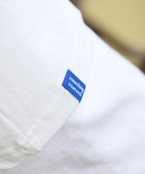 Lulu ＆ Arnie（るるあんどあーにー）の「Public Object / パブリック オブジェクト SS EMBROIDERY TEE SWW #1 半袖 刺繍 Tシャツ（Tシャツ/カットソー・メンズ・ホワイト/ブラック・LARGE/MEDIUM）」の6枚目の写真