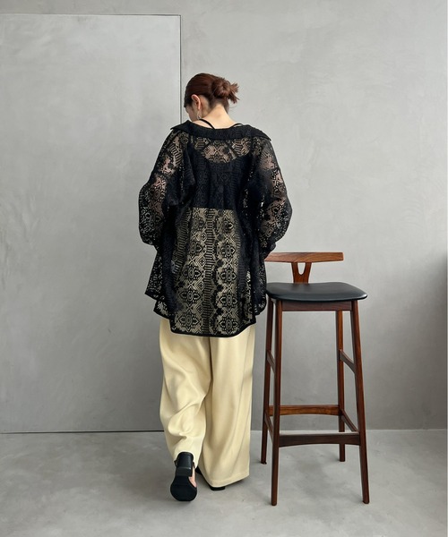 mic by Olu.（ミックバイオルドット）の「【ZOZOTOWN限定】カットレースシャツ（シャツ/ブラウス・レディース・ブラック/アイボリー・FREE）」の11枚目の写真