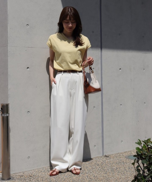 Pierrot（ピエロ）の「綿100%VネックフレンチスリーブベーシックTシャツ（Tシャツ/カットソー・レディース・ブラック/オフホワイト/サンドベージュ/ブルー/チャコール/ネイビー/イエロー系その他・M/L）」の15枚目の写真